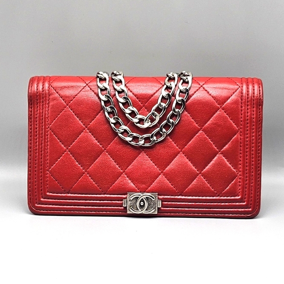 ❤️CHANEL Boy Yen Authentic Wallet/Clutch❤️ - Picture 1 of 17